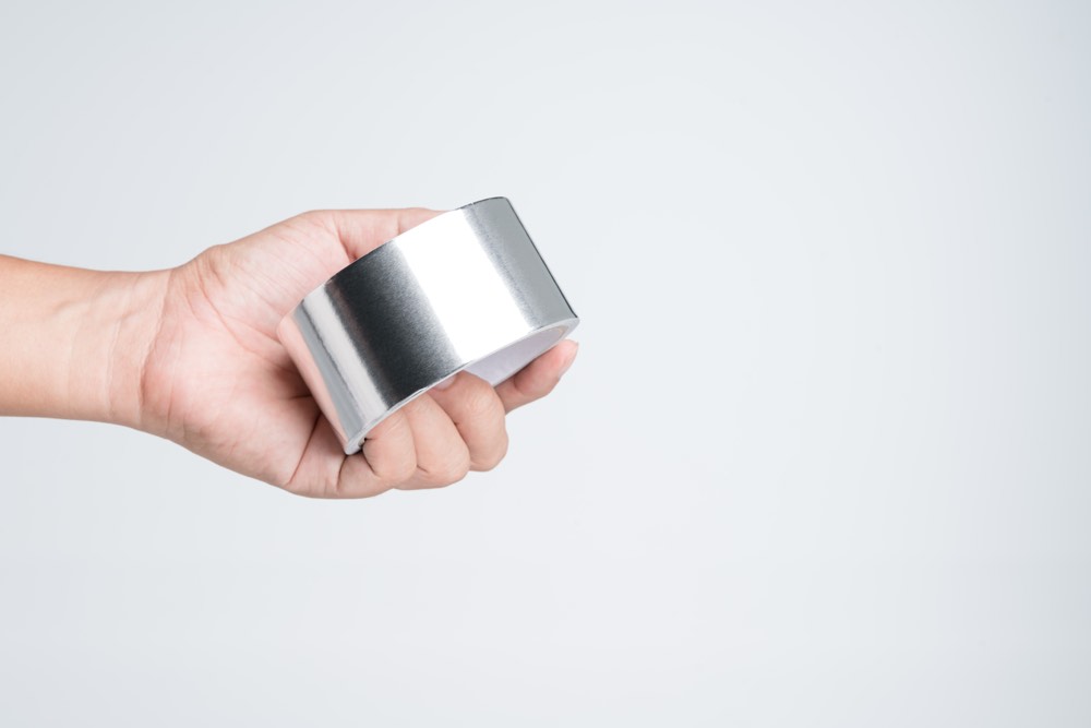 Rolă de bandă adezivă din aluminiu