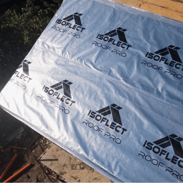 Isoflect Roof Pro montat pe acoperiș